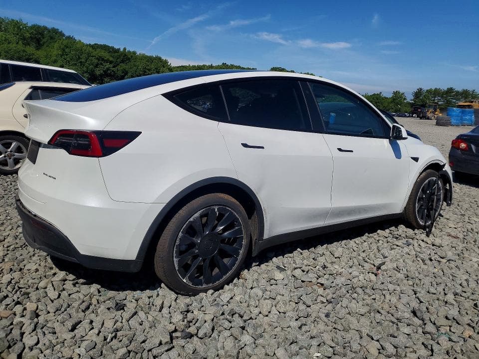 2023 TESLA MODEL Y 3