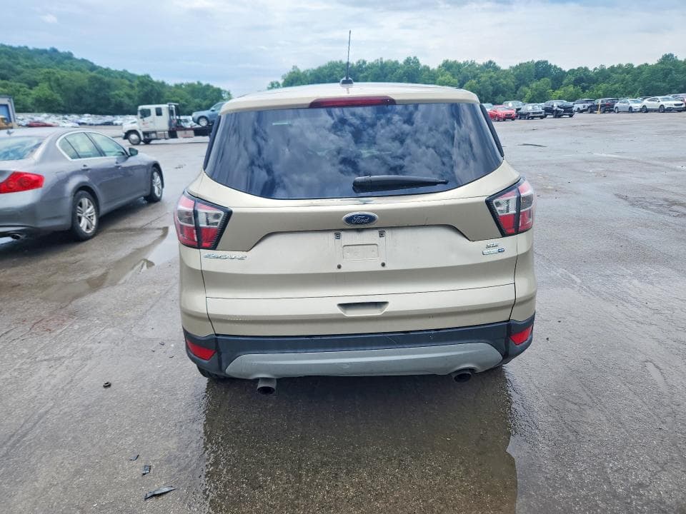 2017 FORD ESCAPE SE 6