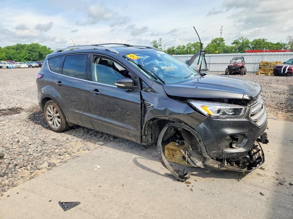 2018 FORD ESCAPE TITANIUM 4