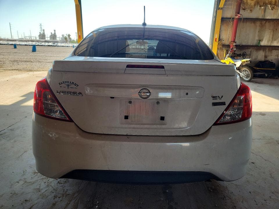 2017 NISSAN VERSA 1.6 S 6