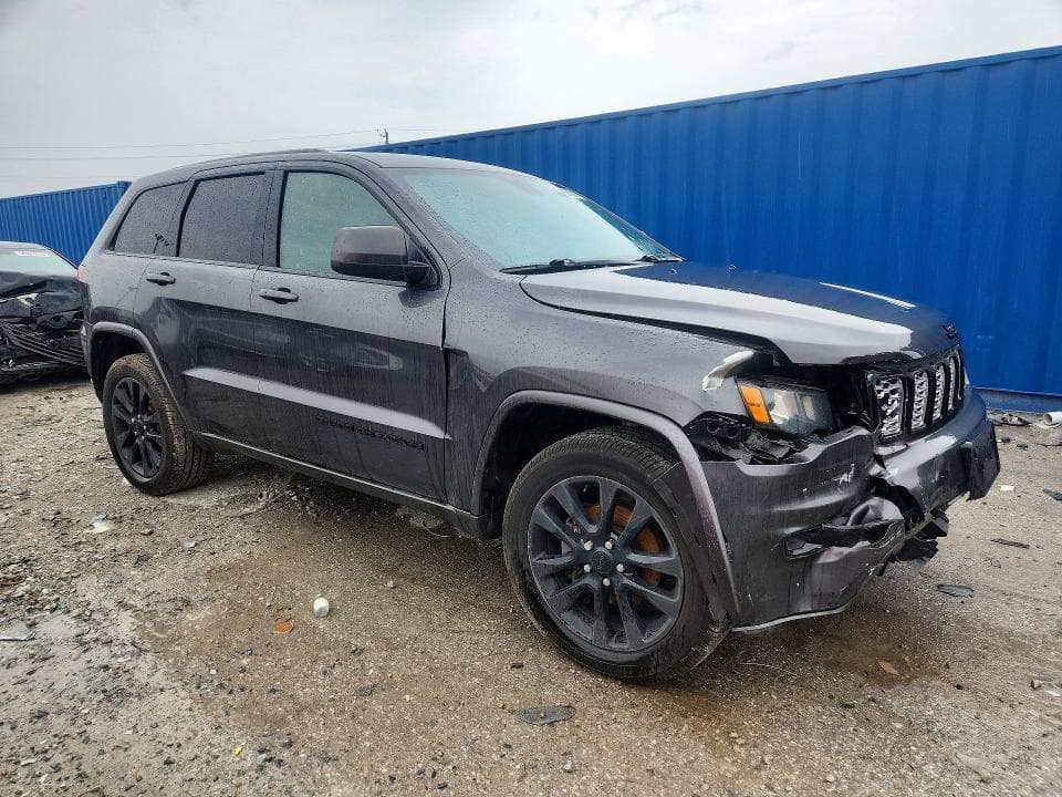 2017 JEEP GRAND CHEROKEE LAREDO 4