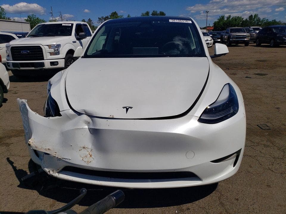 2025 TESLA MODEL Y 5