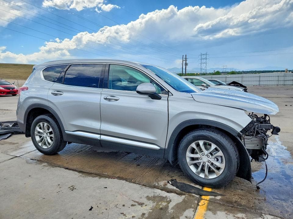 2020 HYUNDAI SANTA FE SEL 4