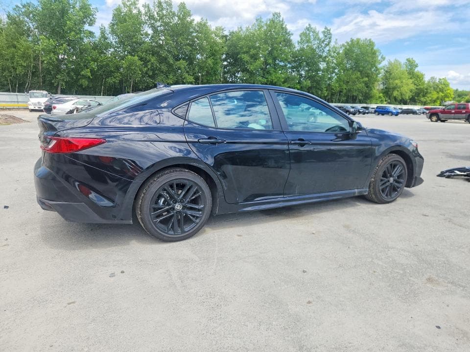 2026 TOYOTA CAMRY SE 3