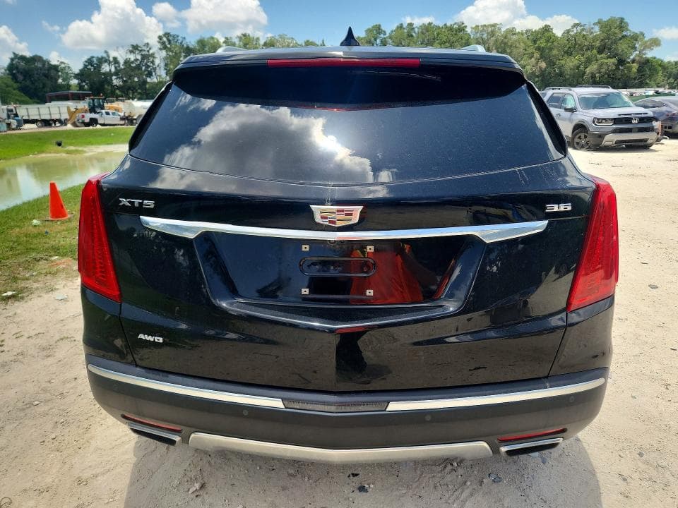 2018 CADILLAC XT5 PLATINUM 6