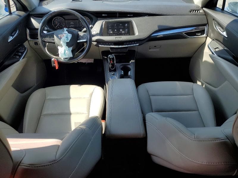 2021 CADILLAC XT4 LUXURY 8
