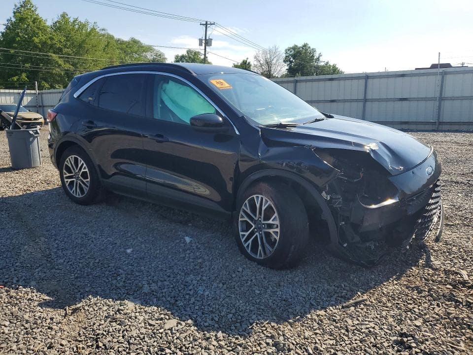 2020 FORD ESCAPE SEL 4