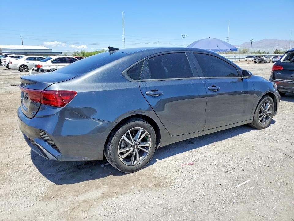 2022 KIA FORTE LXS 3