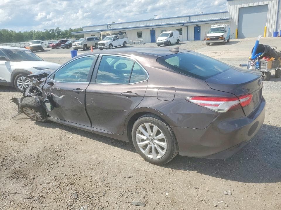 2020 TOYOTA CAMRY LE 2