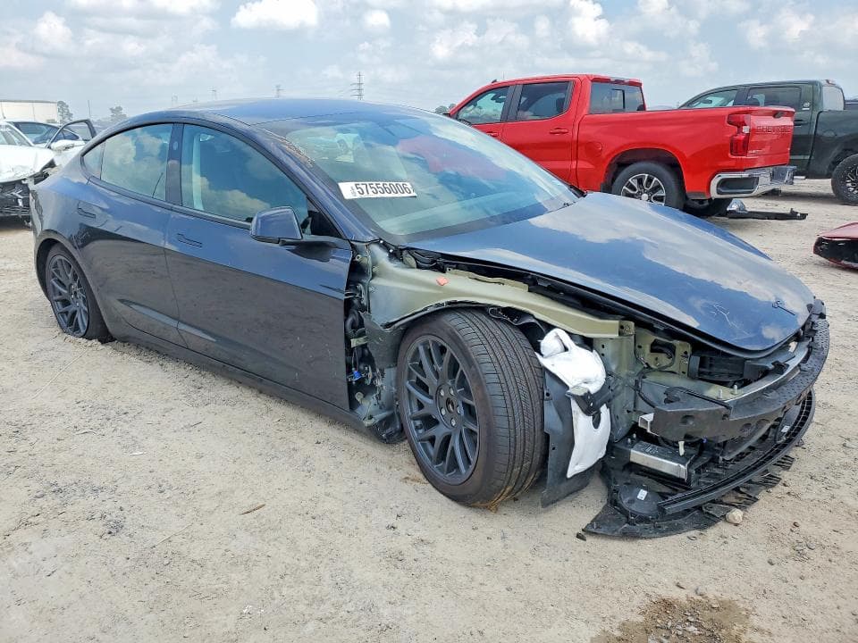 2026 TESLA MODEL 3 4