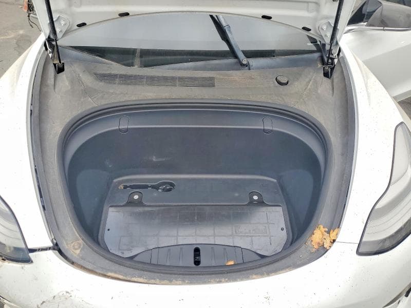 2018 TESLA MODEL 3 11