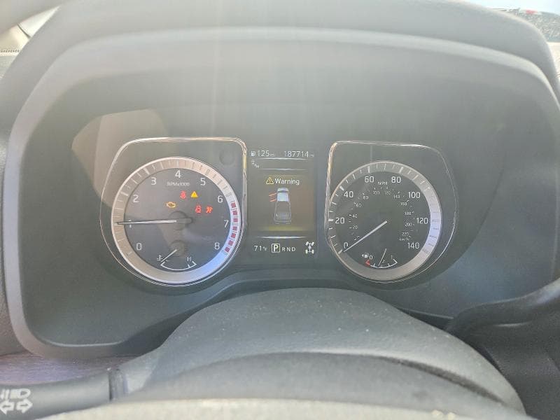 2017 NISSAN TITAN PLATINUM RESERVE 9