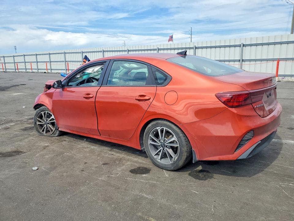2023 KIA FORTE LXS 2