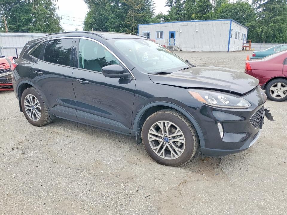 2021 FORD ESCAPE SEL 4