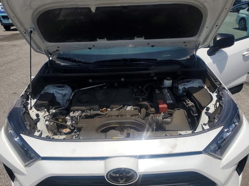 2021 TOYOTA RAV4 LE 12