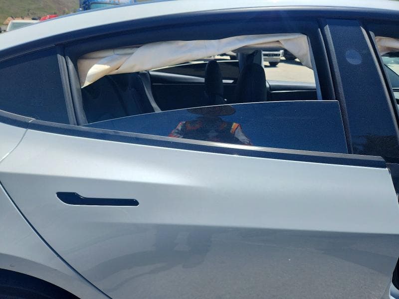 2025 TESLA MODEL 3 10