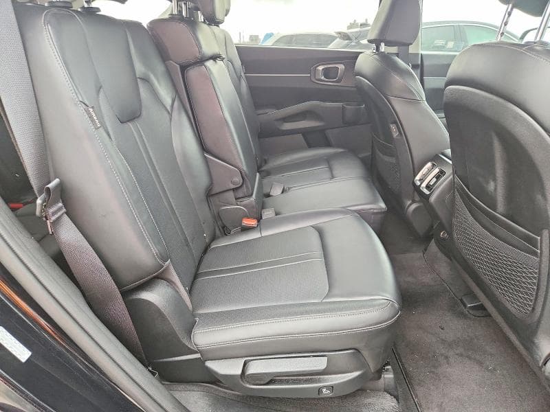 2024 KIA SORENTO S 10