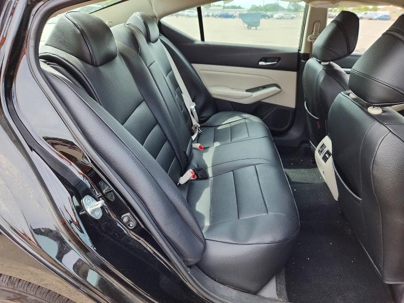 2019 NISSAN ALTIMA SV 10