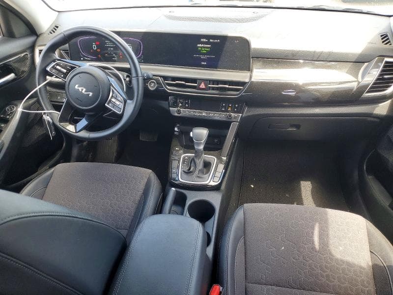 2025 KIA SELTOS S 8