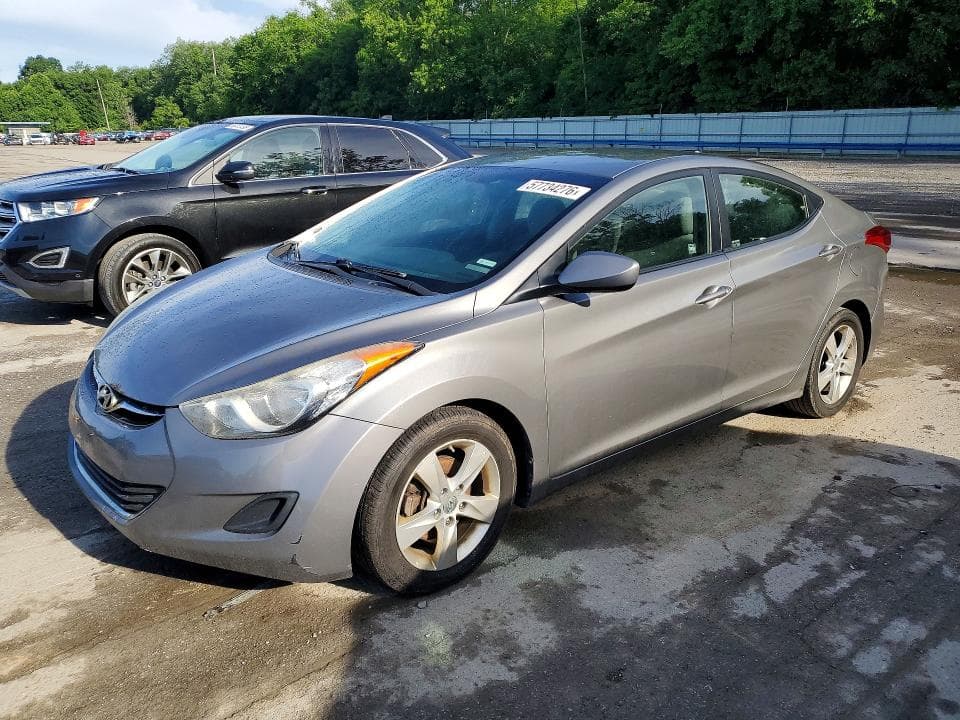 2013 HYUNDAI ELANTRA