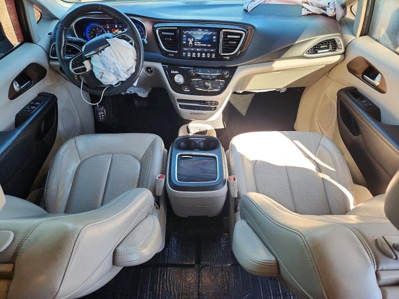 2018 CHRYSLER PACIFICA TOURING L PLUS 8
