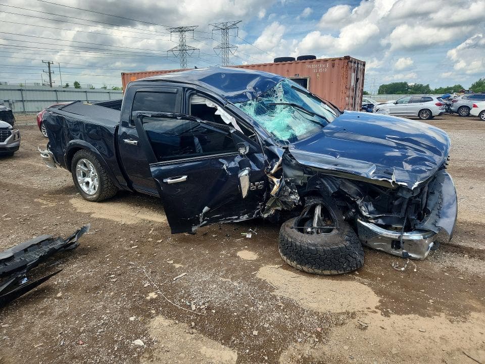 2017 RAM 1500 LARAMIE 4