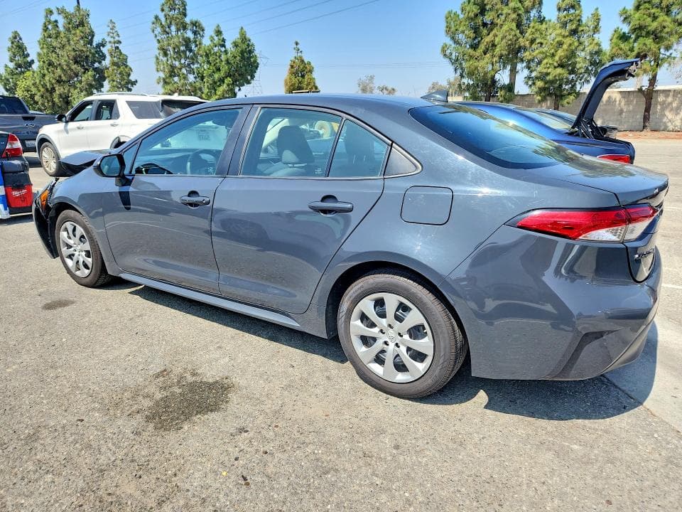 2023 TOYOTA COROLLA LE 2