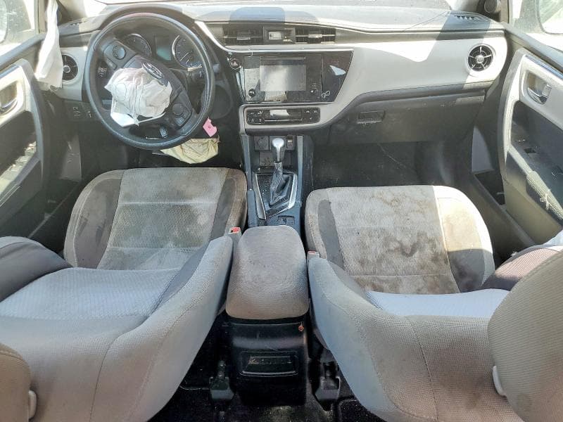 2018 TOYOTA COROLLA LE 8