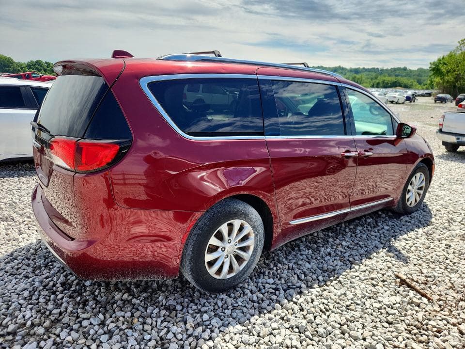 2018 CHRYSLER PACIFICA TOURING L 3