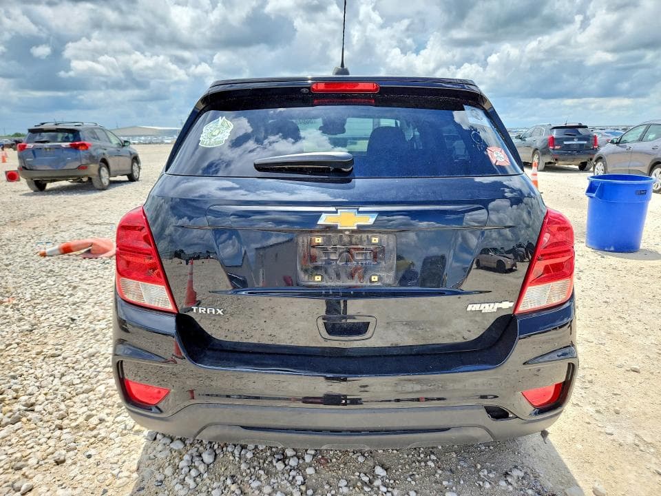2020 CHEVROLET TRAX LS 6