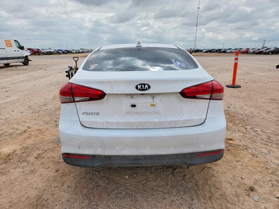 2018 KIA FORTE LX 6