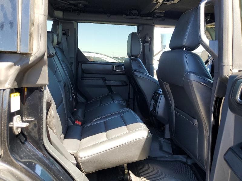 2025 FORD BRONCO OUTER BANKS 11