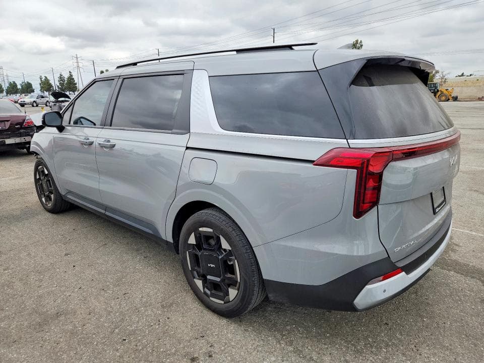 2025 KIA CARNIVAL EX 2