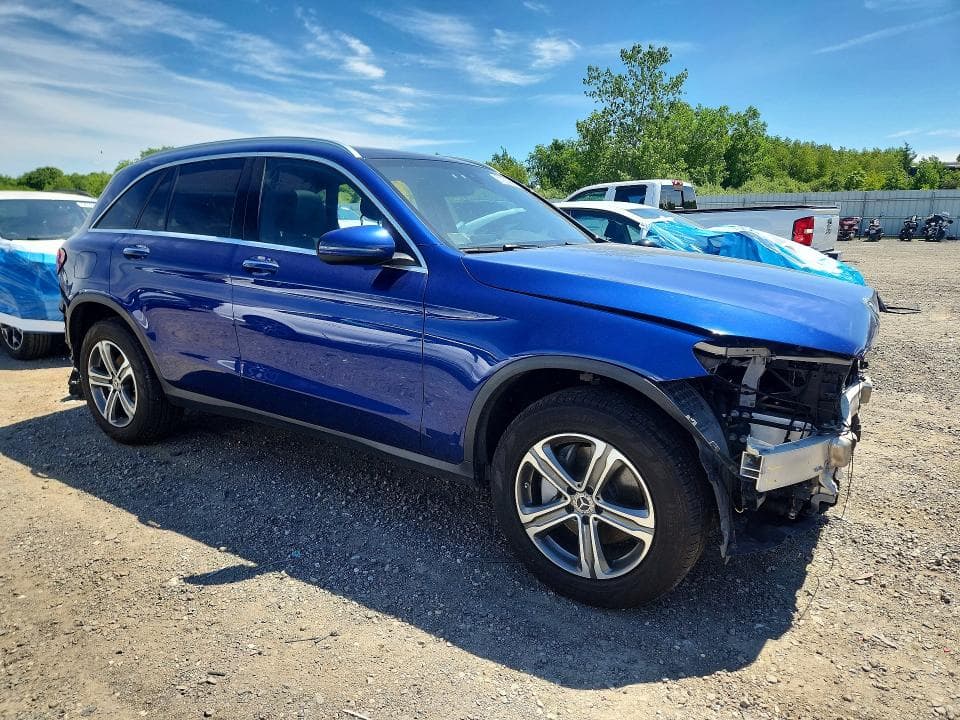 2019 MERCEDES-BENZ GLC 300 4MATIC 4
