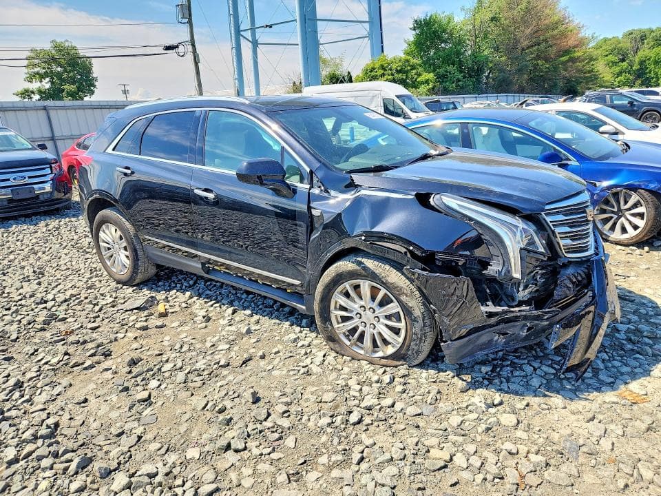 2018 CADILLAC XT5 4