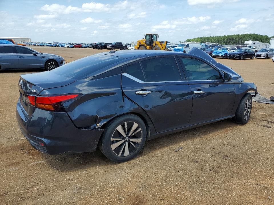 2019 NISSAN ALTIMA SV 3