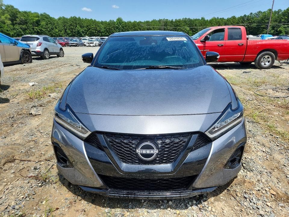 2023 NISSAN MAXIMA SR 5