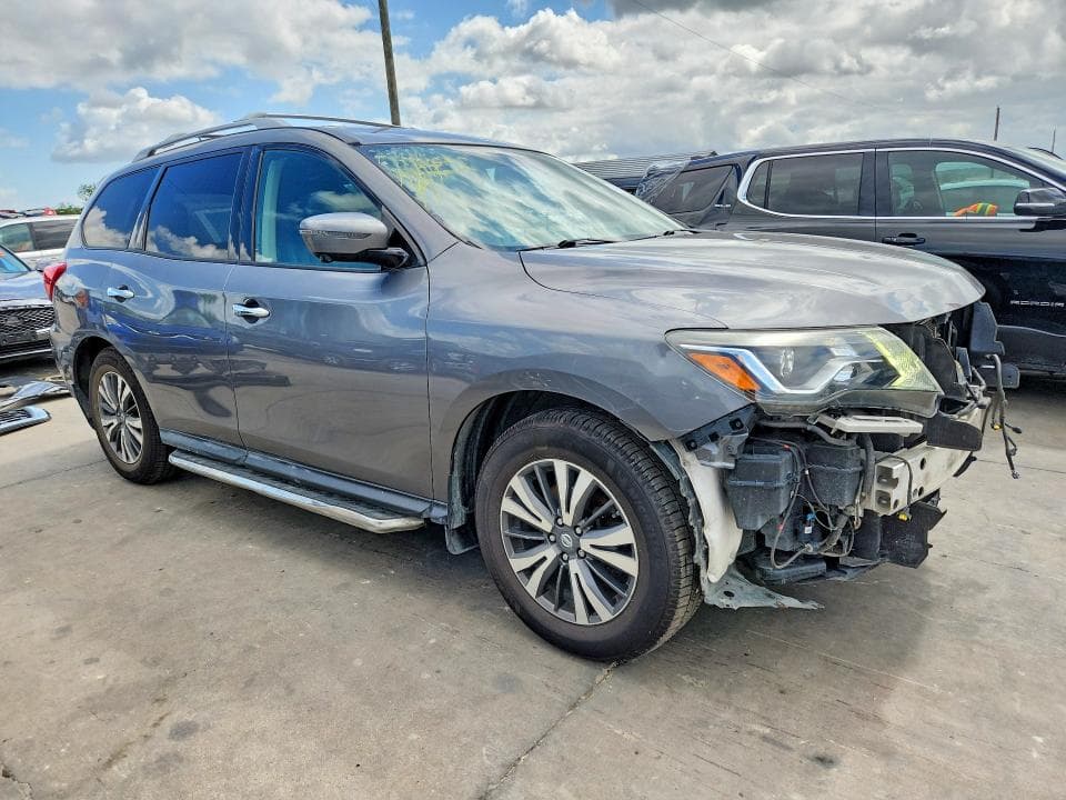 2017 NISSAN PATHFINDER SL 4