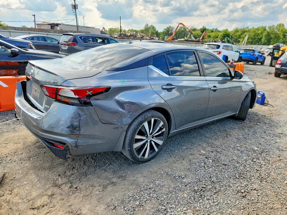 2019 NISSAN ALTIMA SR 3