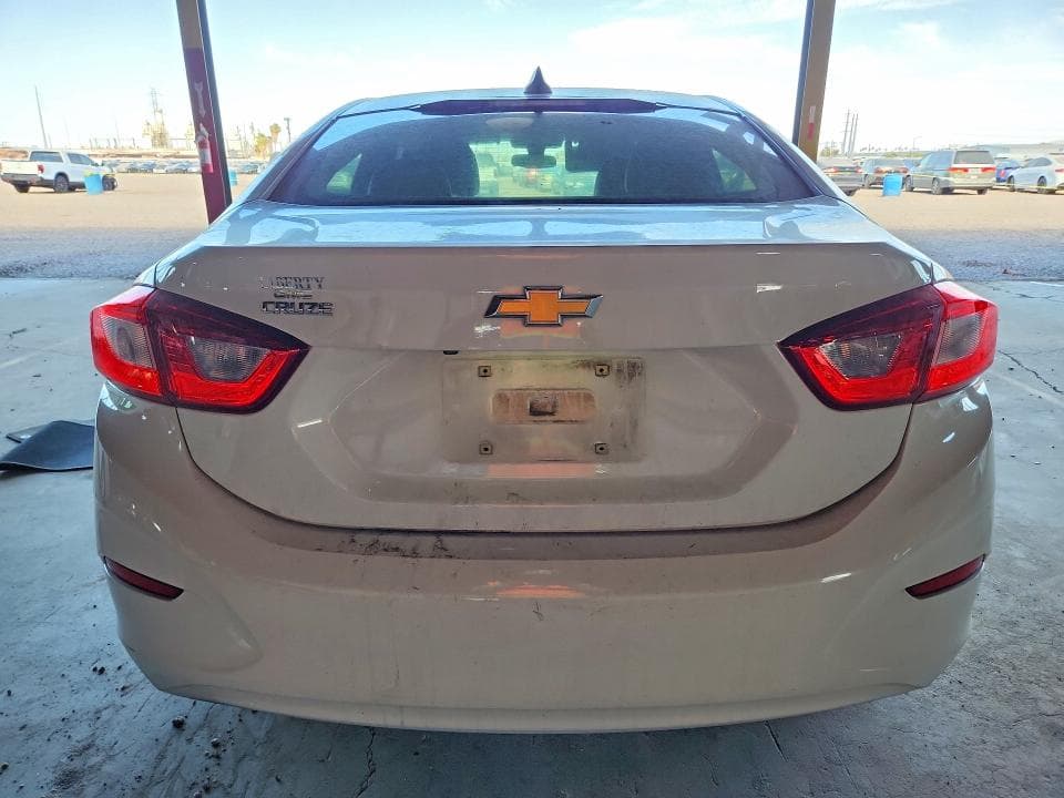 2018 CHEVROLET CRUZE LS 6