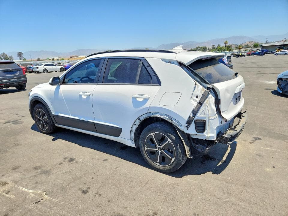 2025 KIA NIRO LX 2