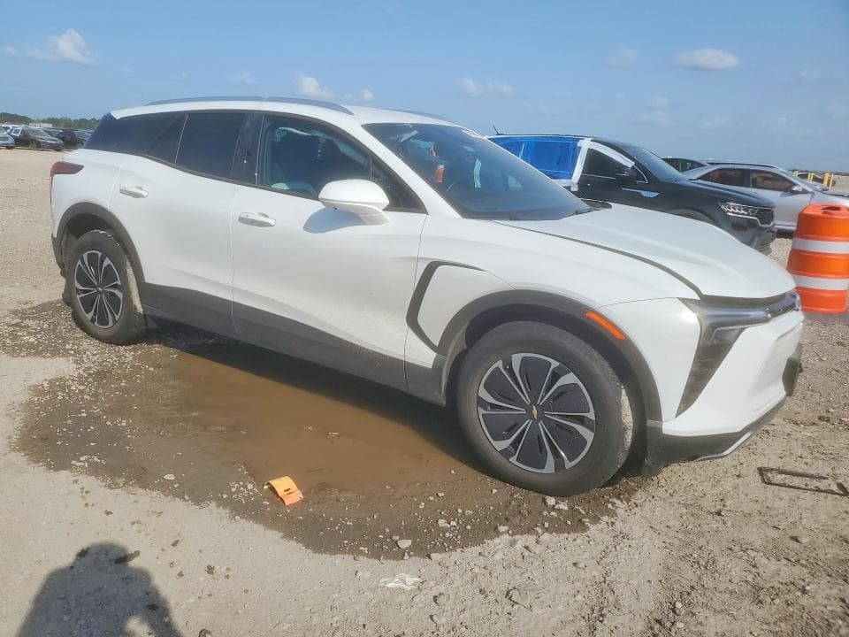 2024 CHEVROLET BLAZER 2LT 4