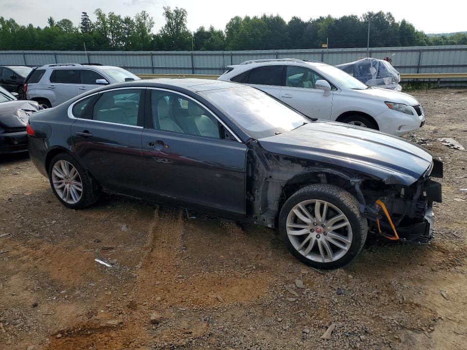 2018 JAGUAR XF PRESTIGE 4