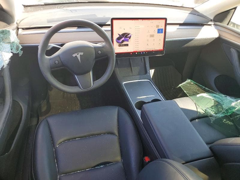 2023 TESLA MODEL Y 8