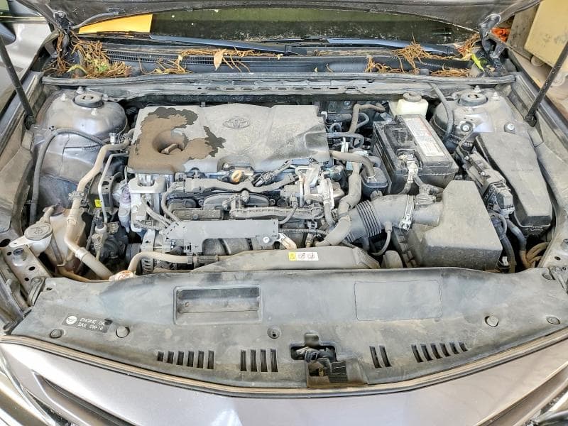 2018 TOYOTA CAMRY SE 11