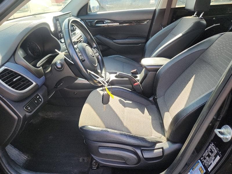 2021 KIA SELTOS S 7