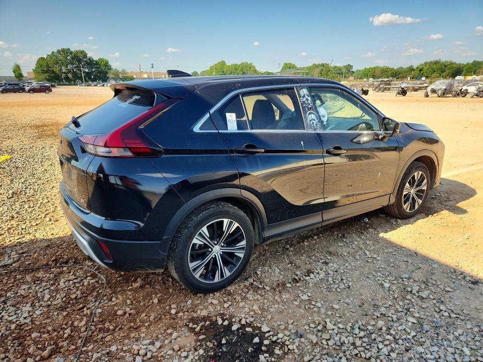 2022 MITSUBISHI ECLIPSE CROSS SE 3