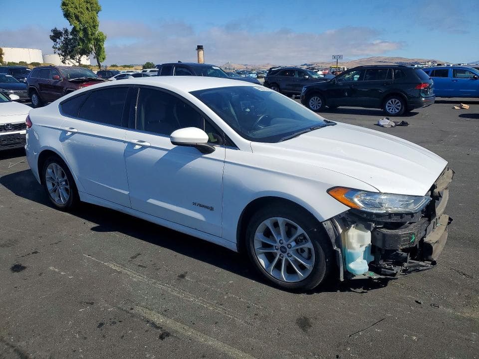2019 FORD FUSION SE 4
