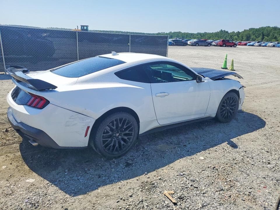 2024 FORD MUSTANG 3