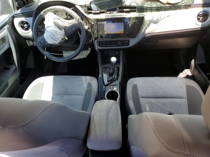 2017 TOYOTA COROLLA LE 8